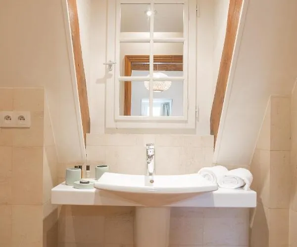 La Tonnellerie * Beaune (Cote d'Or)